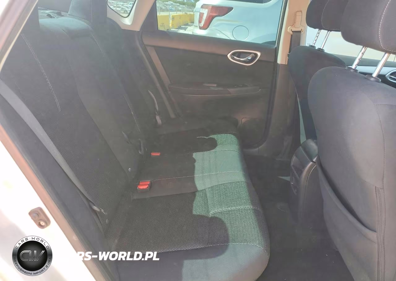 2015 Nissan Sentra S VIN:3N1AB7APXFY348537 - 10