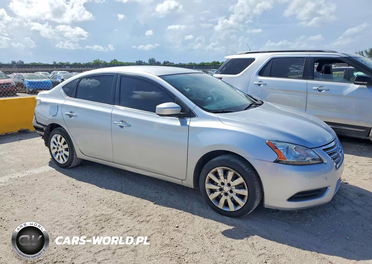 2015 Nissan Sentra S VIN:3N1AB7APXFY348537 - 4
