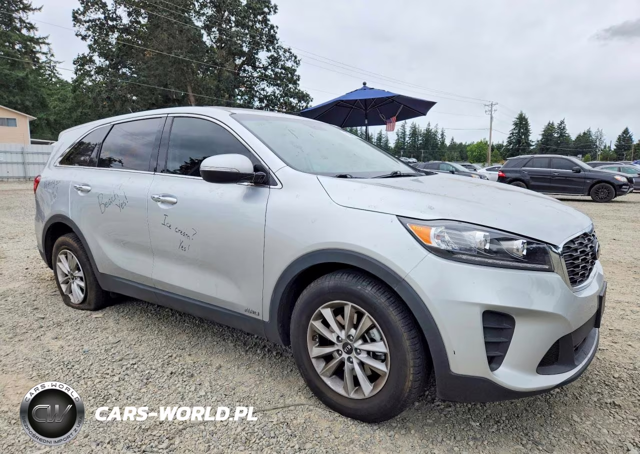 2019 Kia Sorento Lx V6 VIN:5XYPGDA50KG463099 - 4
