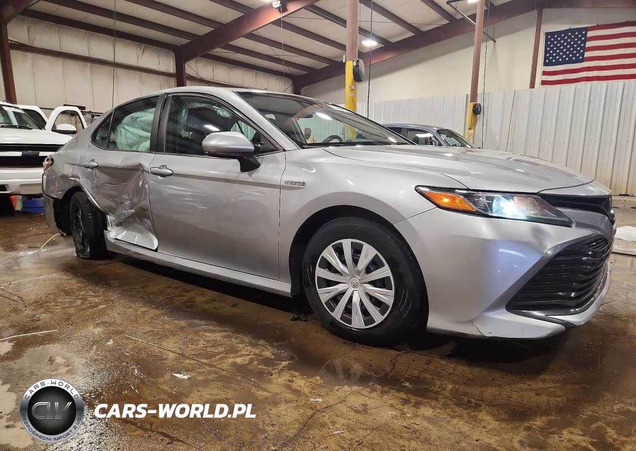 2019 Toyota Camry Le VIN:4T1B31HK1KU512241 - 4