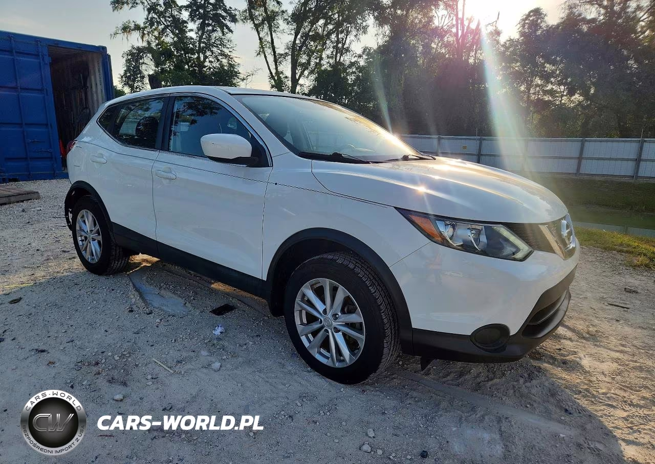 2017 Nissan Rogue Sport S VIN:JN1BJ1CP8HW027480 - 4