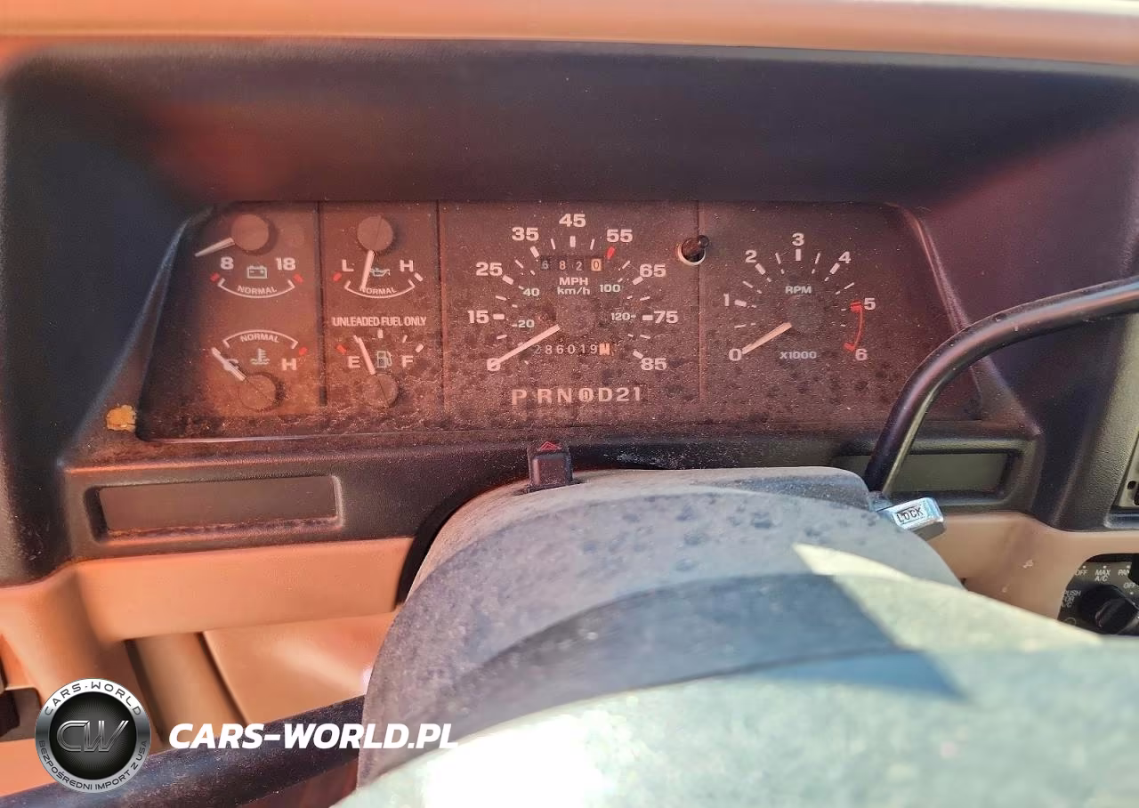 1994 Ford Explorer VIN:1FMDU32X7RUE44477 - 9