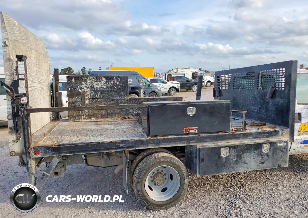 2016 Ford F450 Super Duty Flatbed Truck VIN:1FDUF4GT1GED38572 - 10