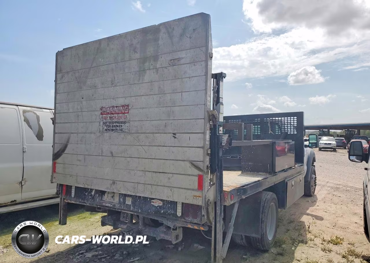 2016 Ford F450 Super Duty Flatbed Truck VIN:1FDUF4GT1GED38572 - 3