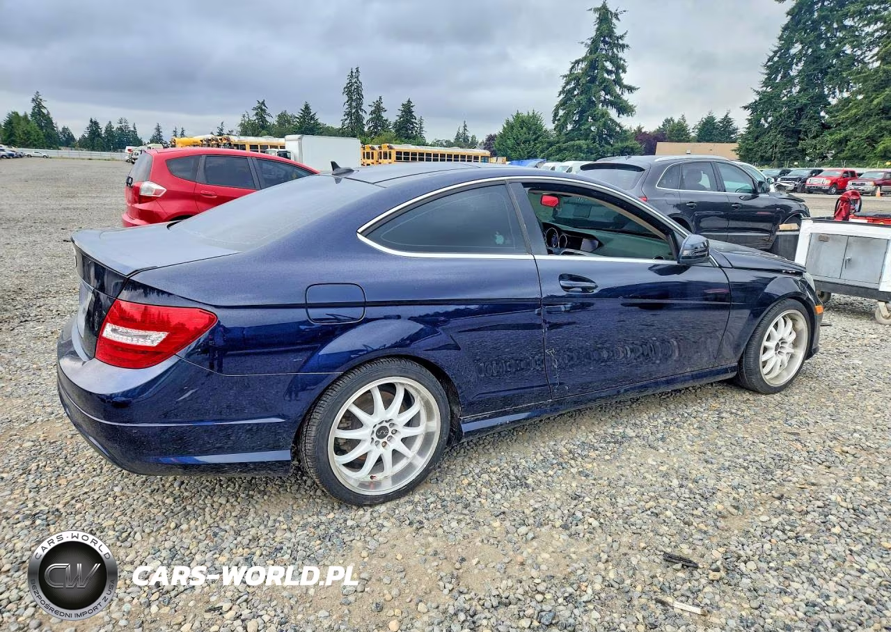 2013 Mercedes-Benz C 250 VIN:WDDGJ4HB9DF945482 - 3
