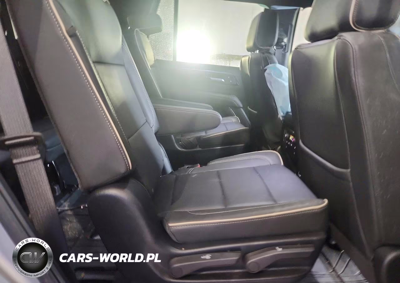 2025 Chevrolet Tahoe K1500 Premier VIN:1GNS6SR89SR306826 - 11