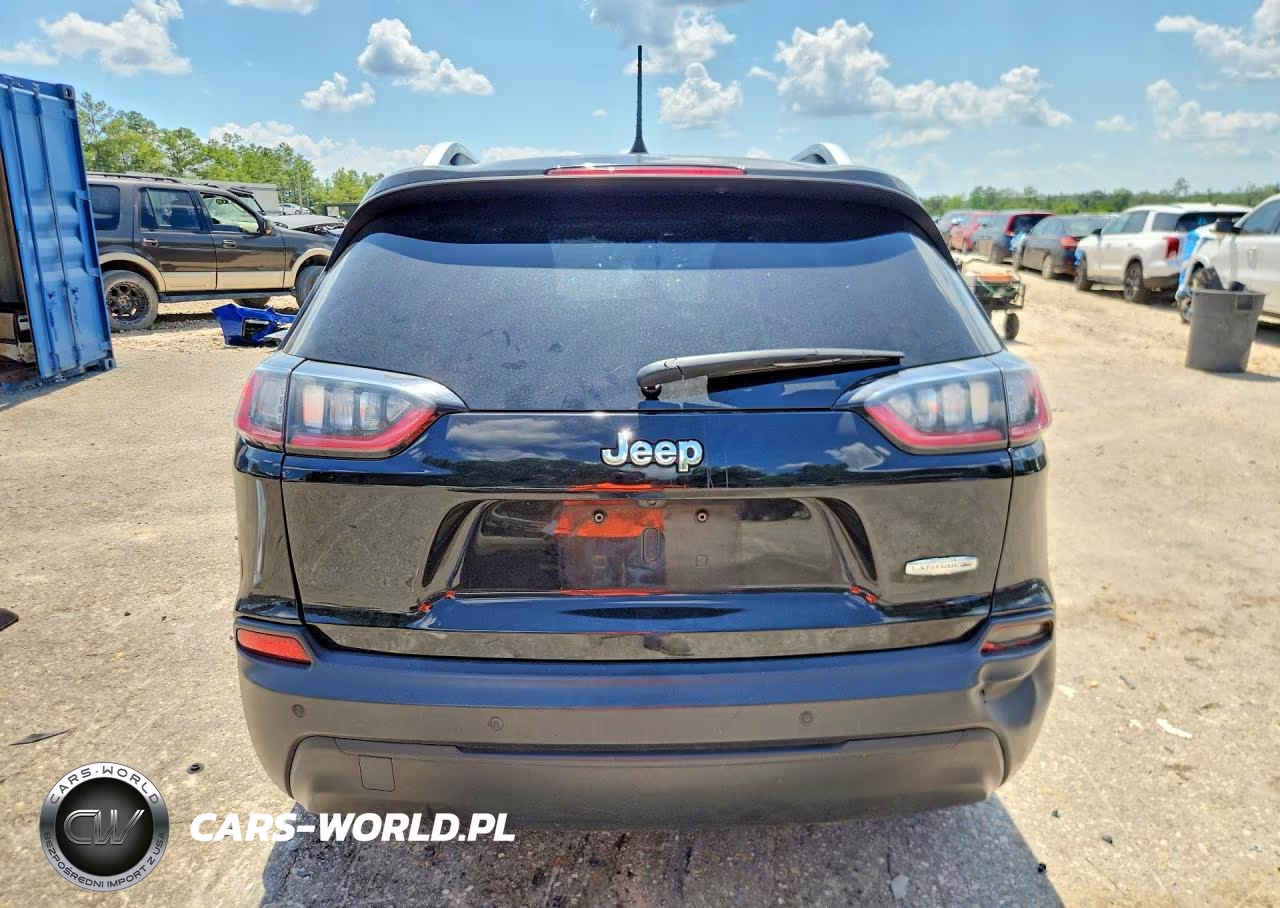 2020 Jeep Cherokee Latitude Plus VIN:1C4PJLLB9LD616383 - 6