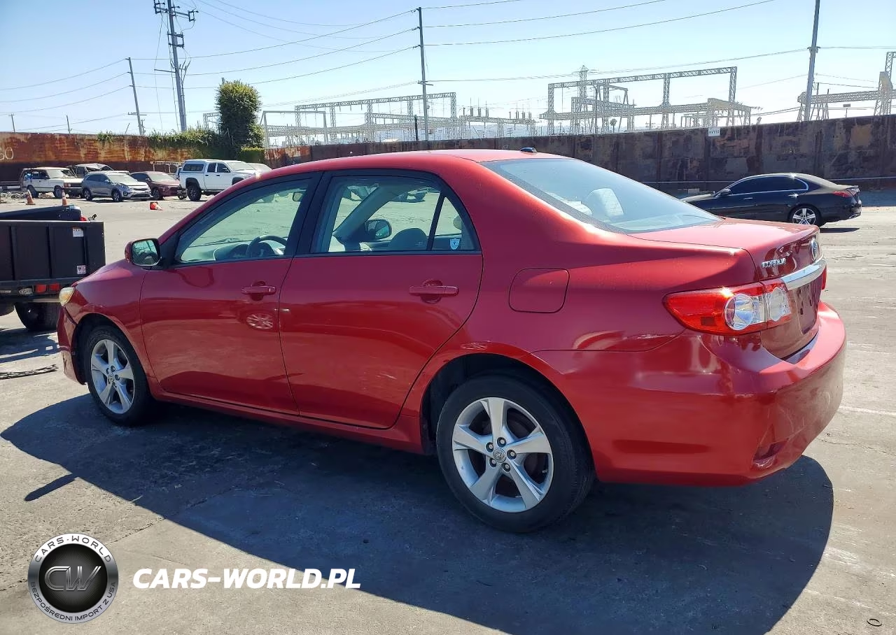 2011 Toyota Corolla Le VIN:2T1BU4EE2BC634766 - 2