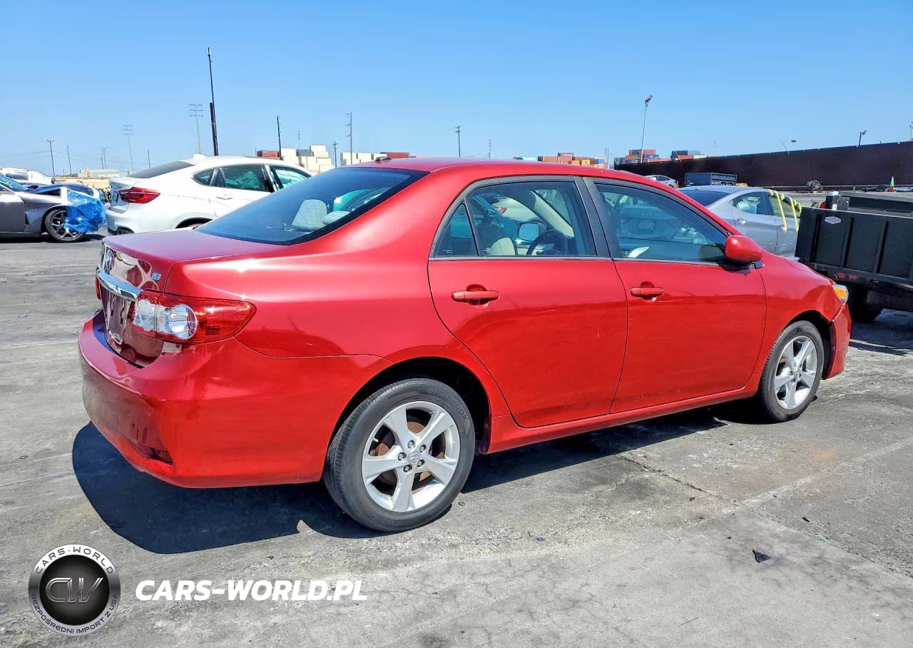 2011 Toyota Corolla Le VIN:2T1BU4EE2BC634766 - 3