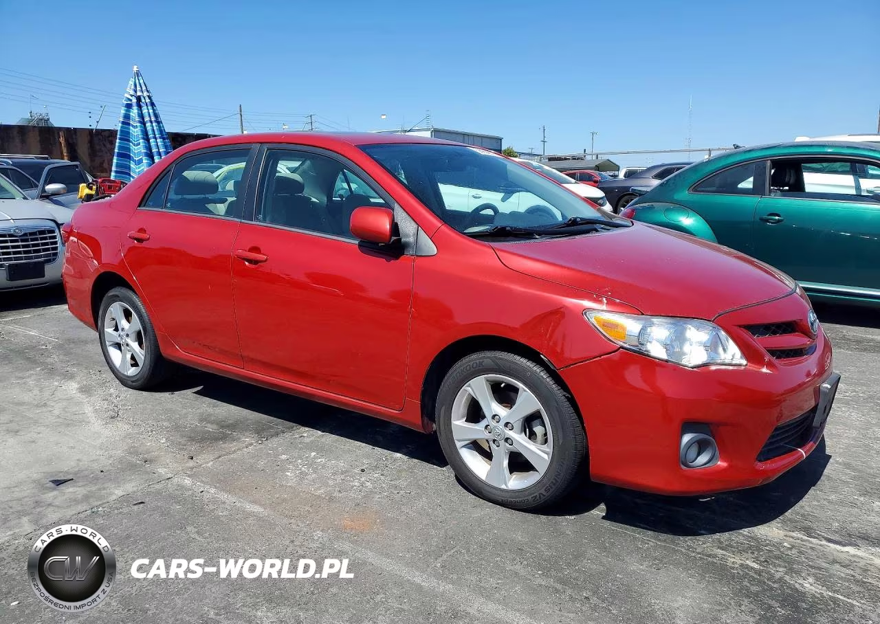 2011 Toyota Corolla Le VIN:2T1BU4EE2BC634766 - 4