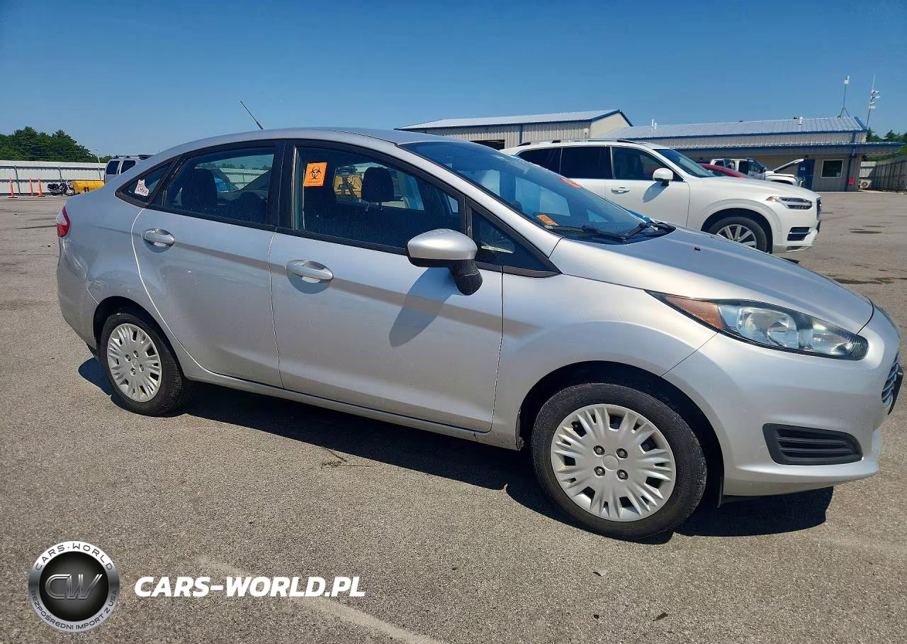 2018 Ford Fiesta S VIN:3FADP4AJ4JM143243 - 4