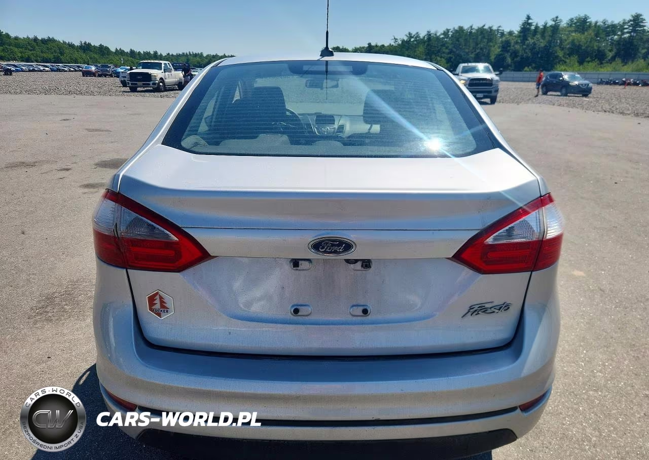 2018 Ford Fiesta S VIN:3FADP4AJ4JM143243 - 6