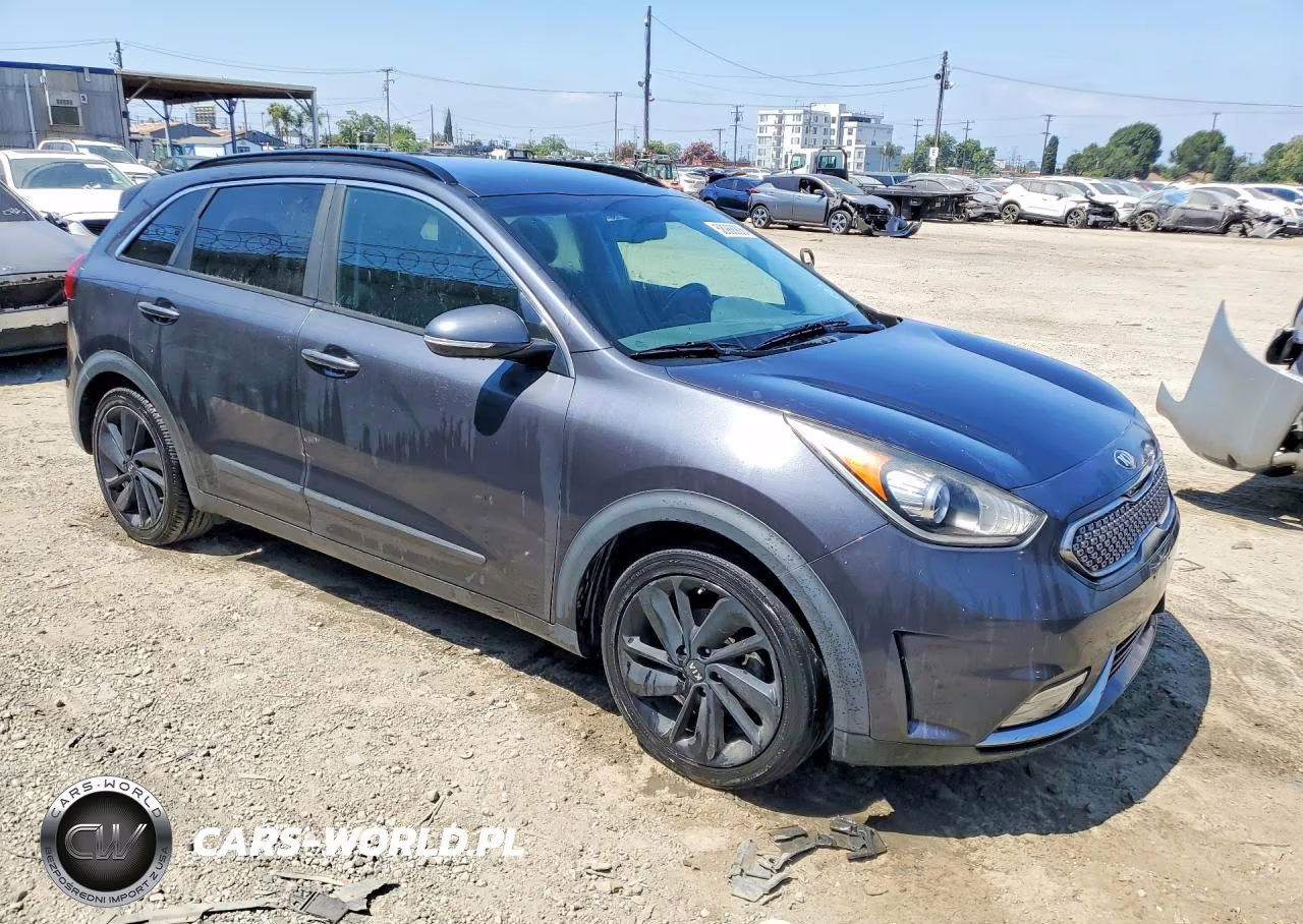 2018 Kia Niro Ex VIN:KNDCC3LC5J5150153 - 4