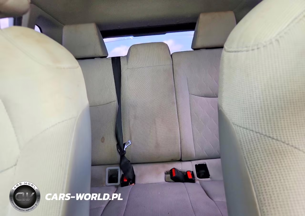 2022 Toyota Corolla Cross L VIN:7MUAAAAG5NV018362 - 10