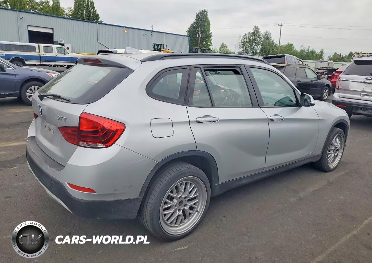 2015 BMW X1 xDrive28I VIN:WBAVL1C57FVY31868 - 3