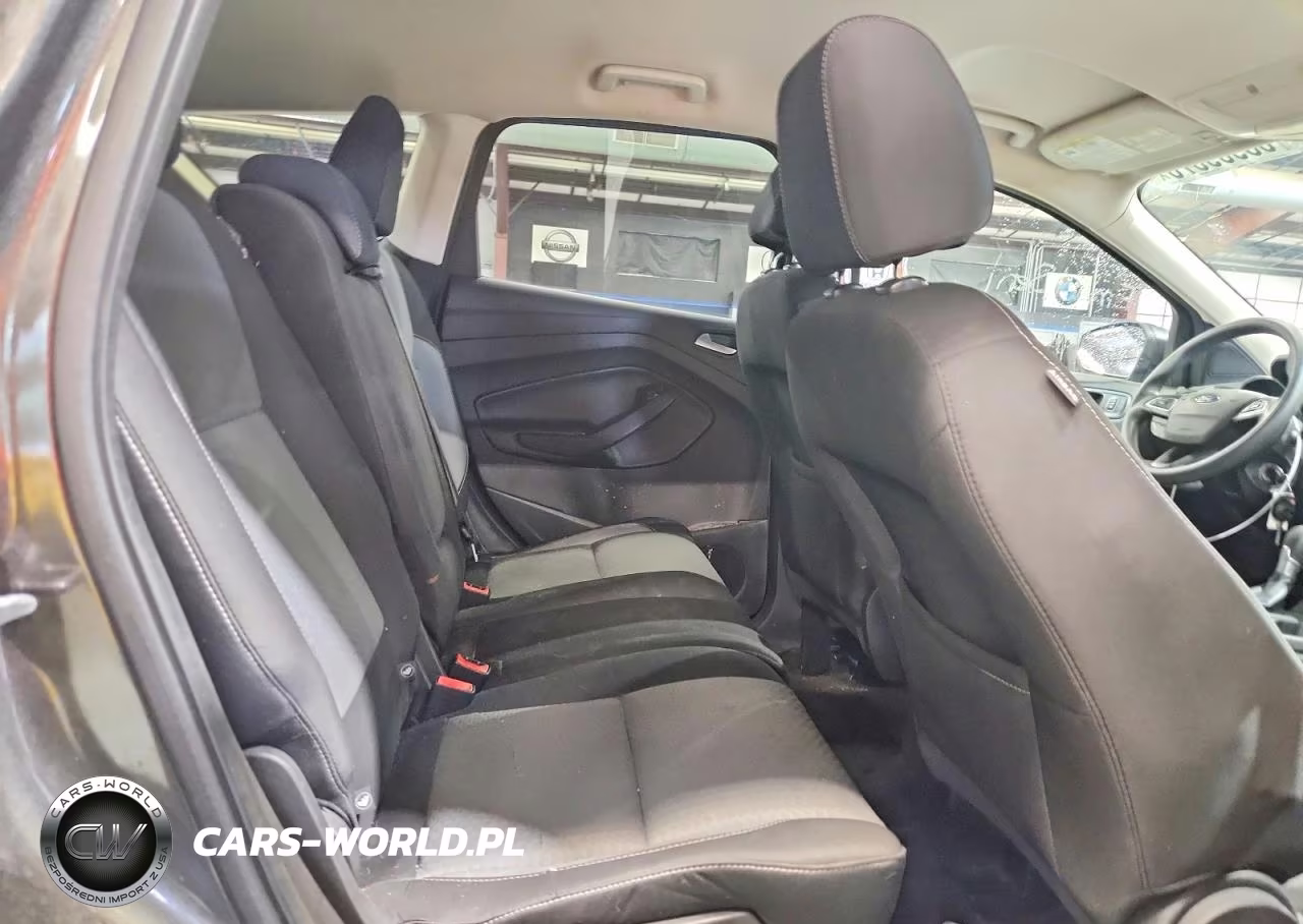 2017 Ford Escape Se VIN:1FMCU9GD8HUB94372 - 11