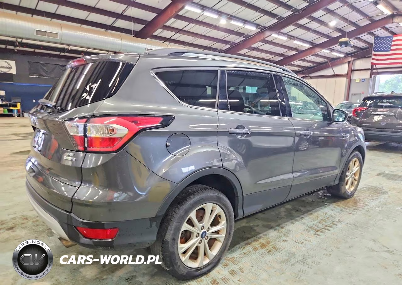 2017 Ford Escape Se VIN:1FMCU9GD8HUB94372 - 3
