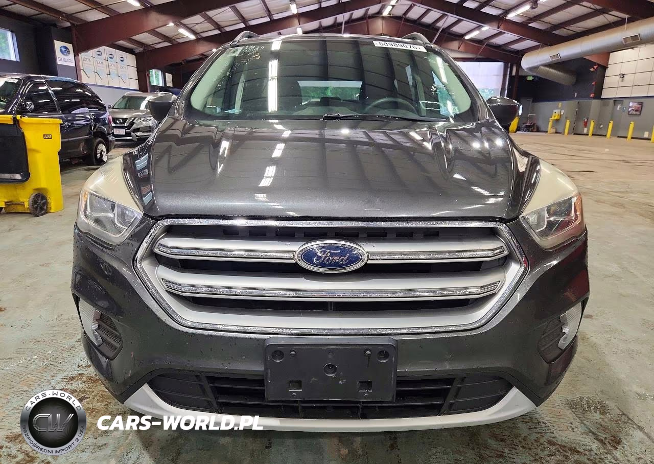 2017 Ford Escape Se VIN:1FMCU9GD8HUB94372 - 5