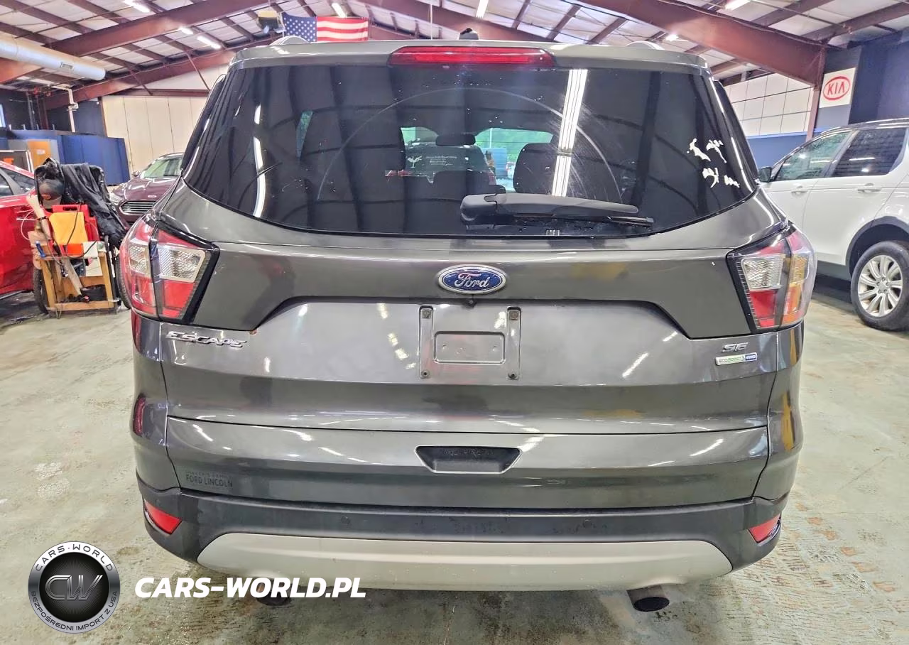2017 Ford Escape Se VIN:1FMCU9GD8HUB94372 - 6
