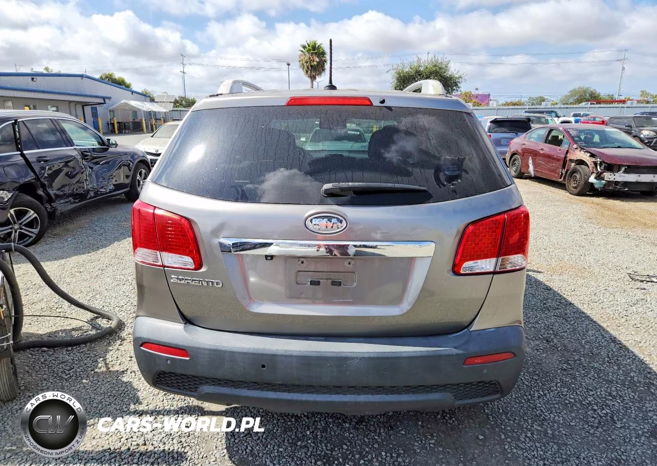 2011 Kia Sorento Lx VIN:5XYKT4A23BG121576 - 6