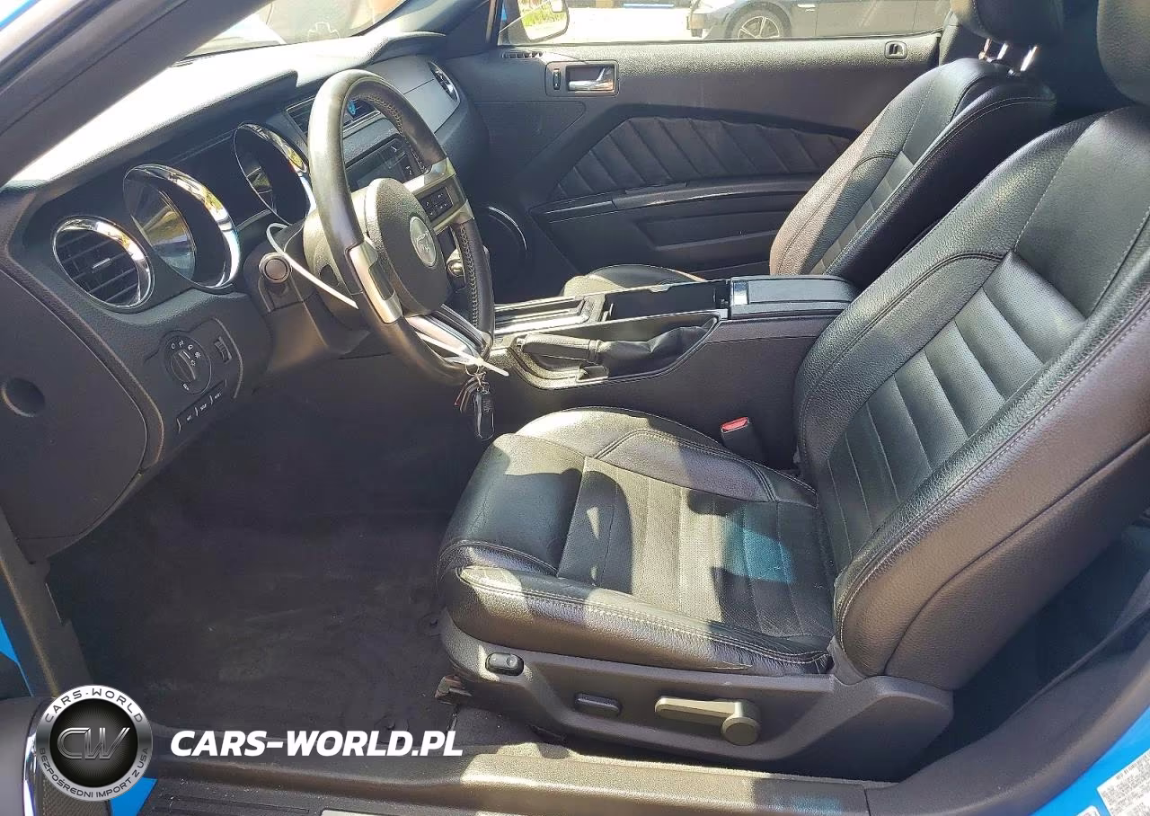 2025 Ford Mustang V6 VIN:1ZVBP8AM4C5215485 - 7