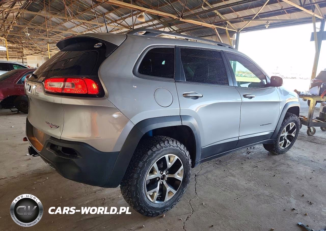 2017 Jeep Cherokee Trailhawk VIN:1C4PJMBS9HW665182 - 3