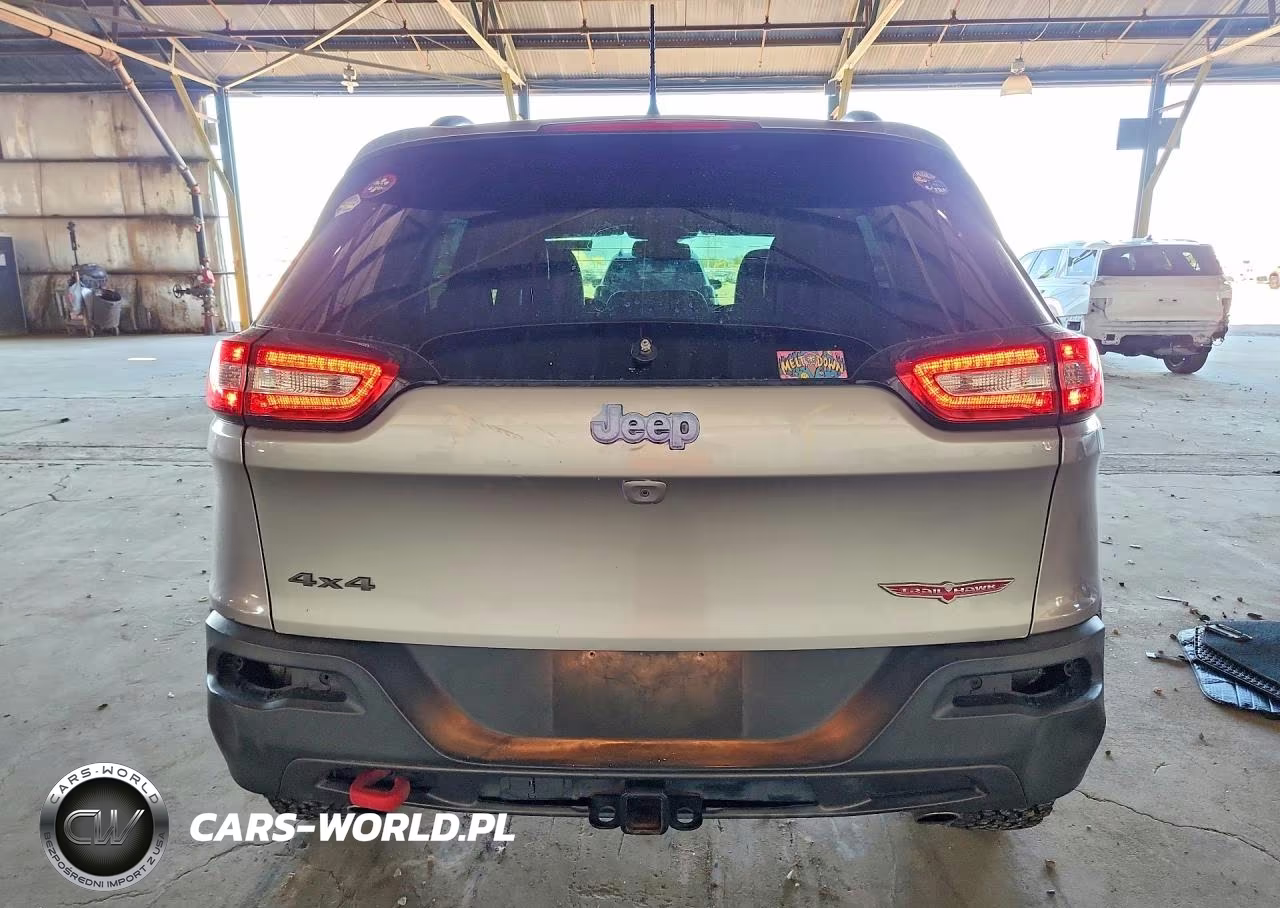 2017 Jeep Cherokee Trailhawk VIN:1C4PJMBS9HW665182 - 6