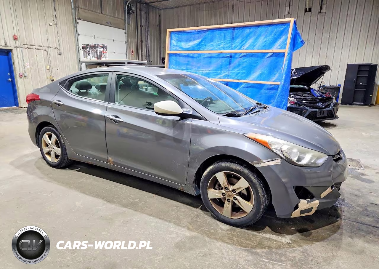 2011 Hyundai Elantra Gls VIN:5NPDH4AE5BH058686 - 4
