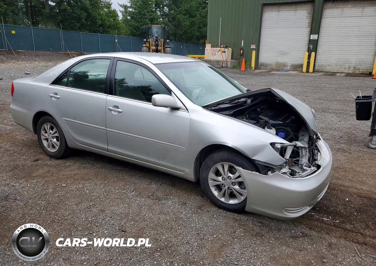 2004 Toyota Camry Le V6 VIN:4T1BF32K04U068851 - 4