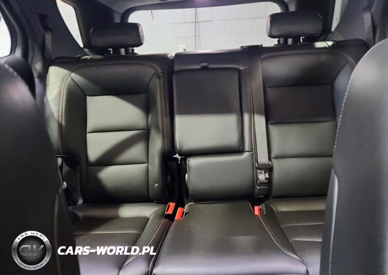 2018 Chevrolet Equinox Premier VIN:3GNAXVEV5JS644239 - 10