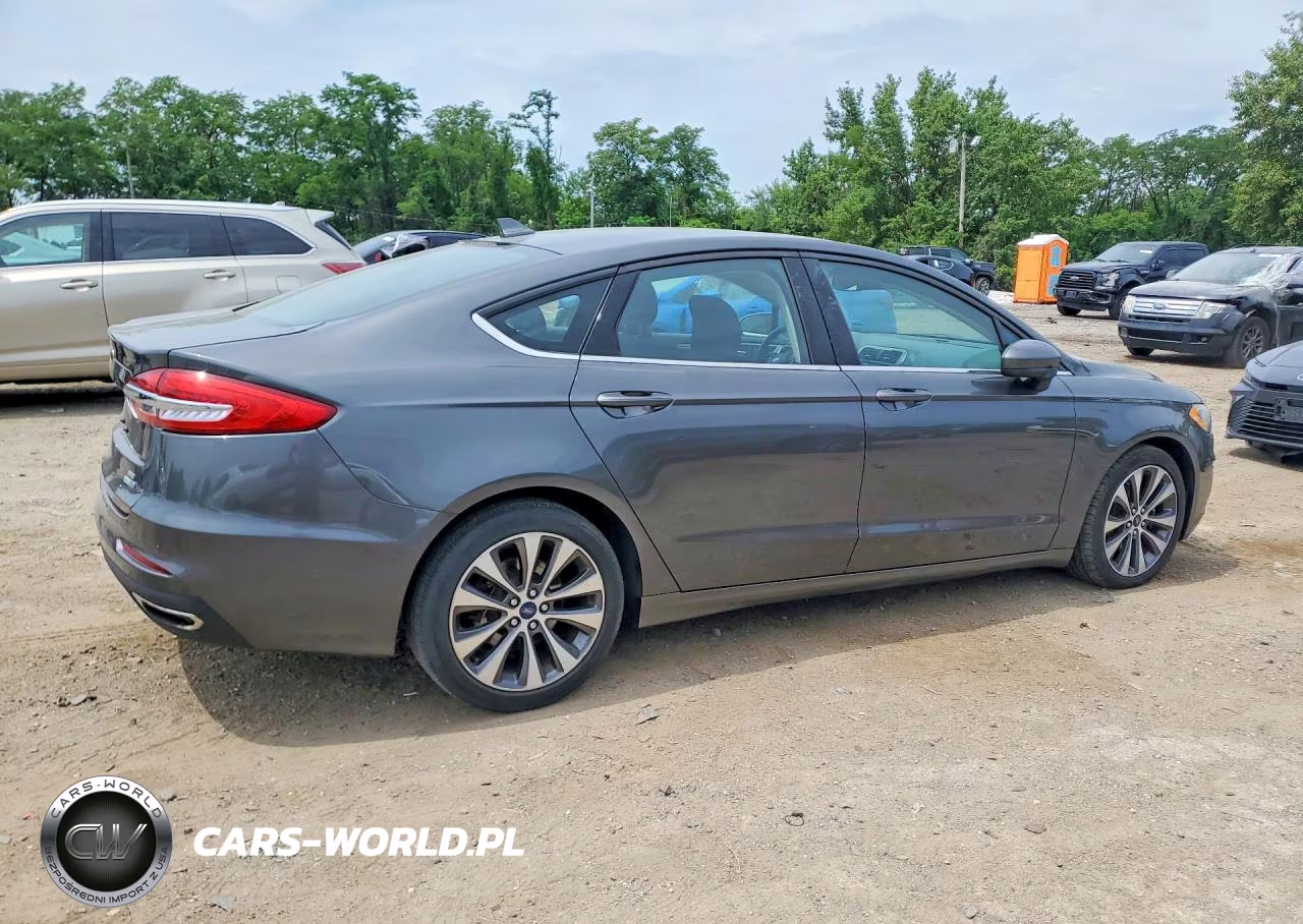2019 Ford Fusion Se VIN:3FA6P0T98KR270487 - 3