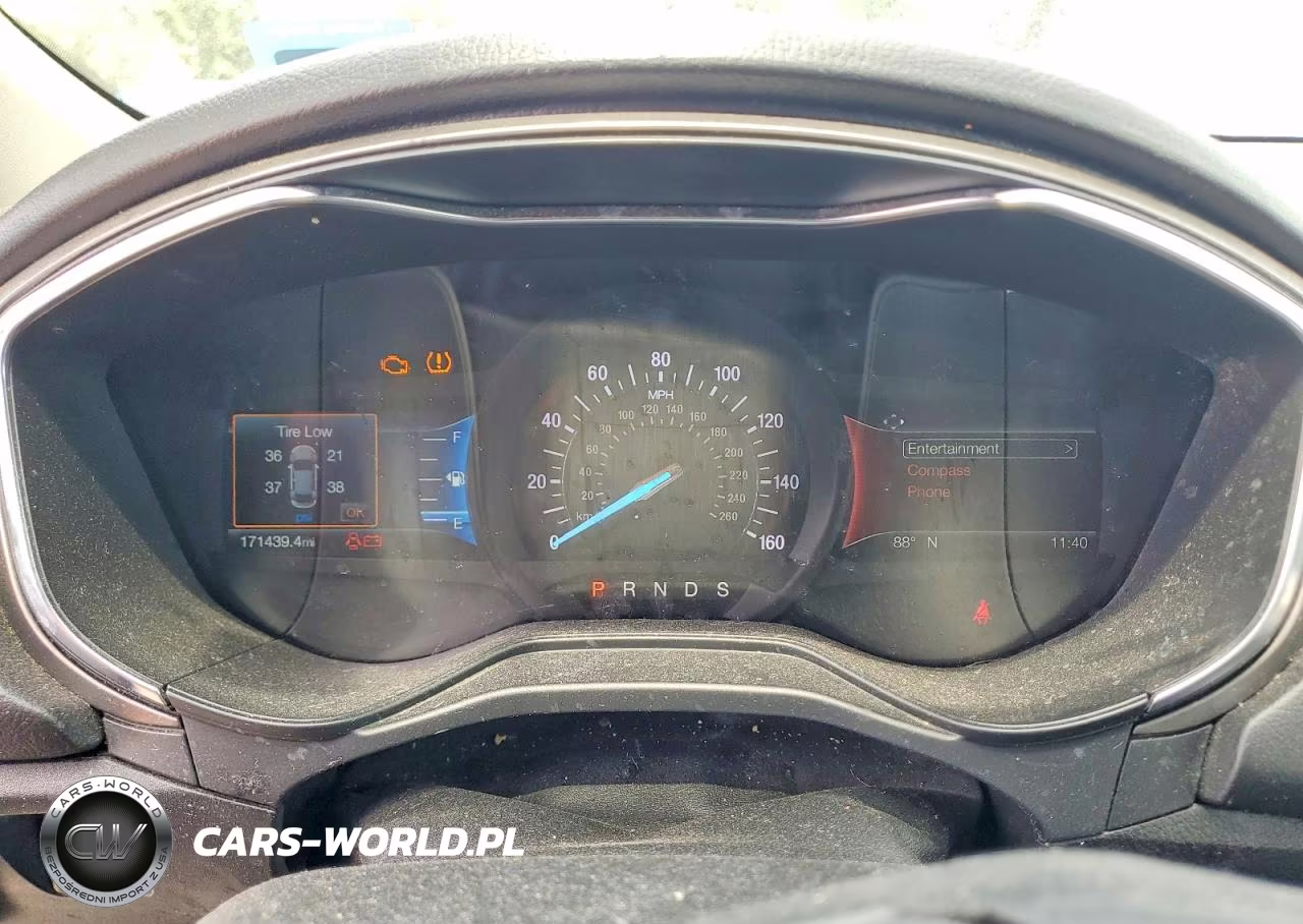 2019 Ford Fusion Se VIN:3FA6P0T98KR270487 - 9