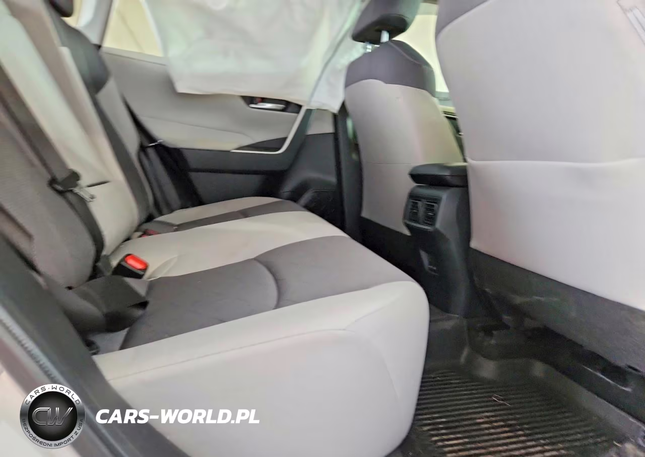 2023 Toyota Rav4 Xle VIN:JTMP1RFVXPD095740 - 10