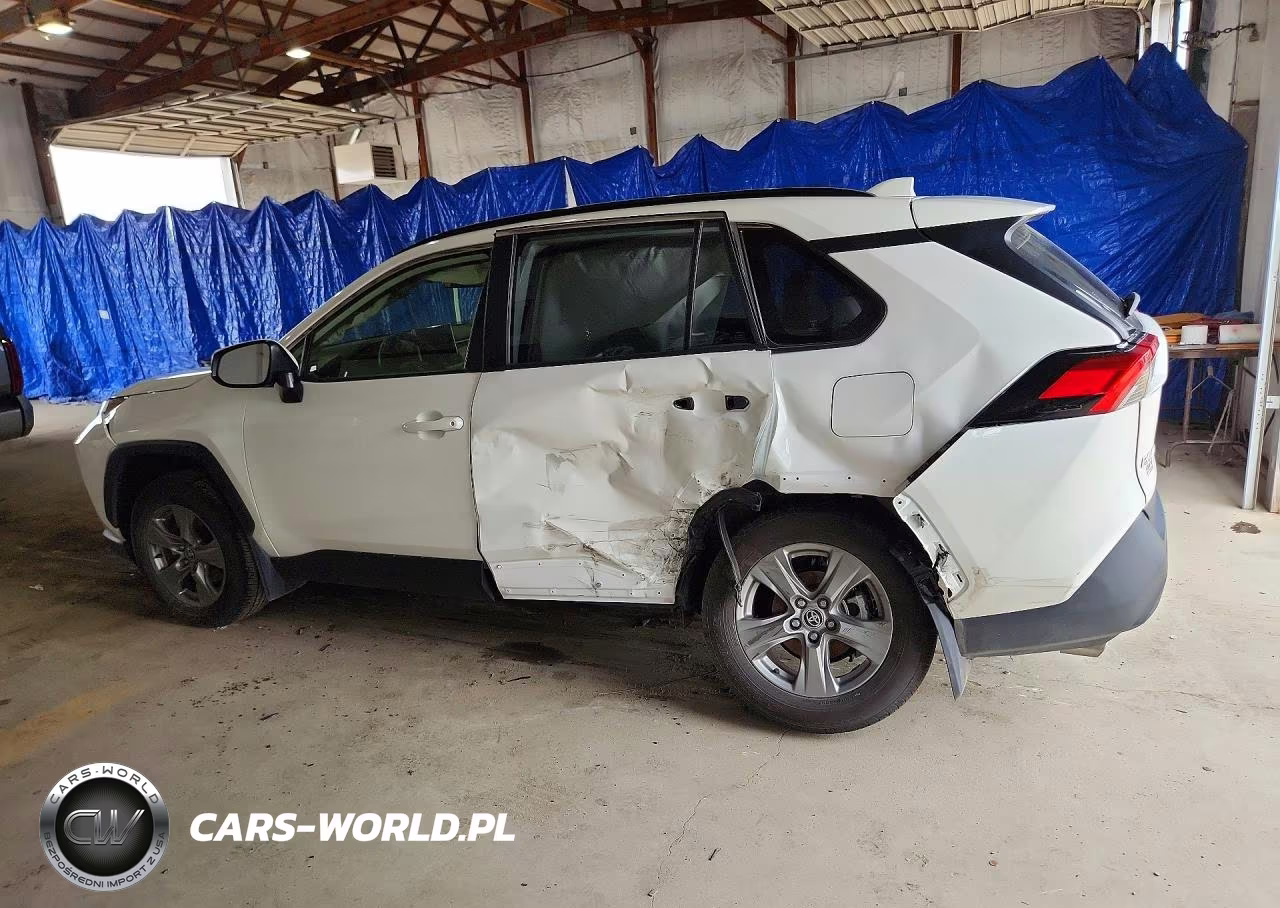 2023 Toyota Rav4 Xle VIN:JTMP1RFVXPD095740 - 2