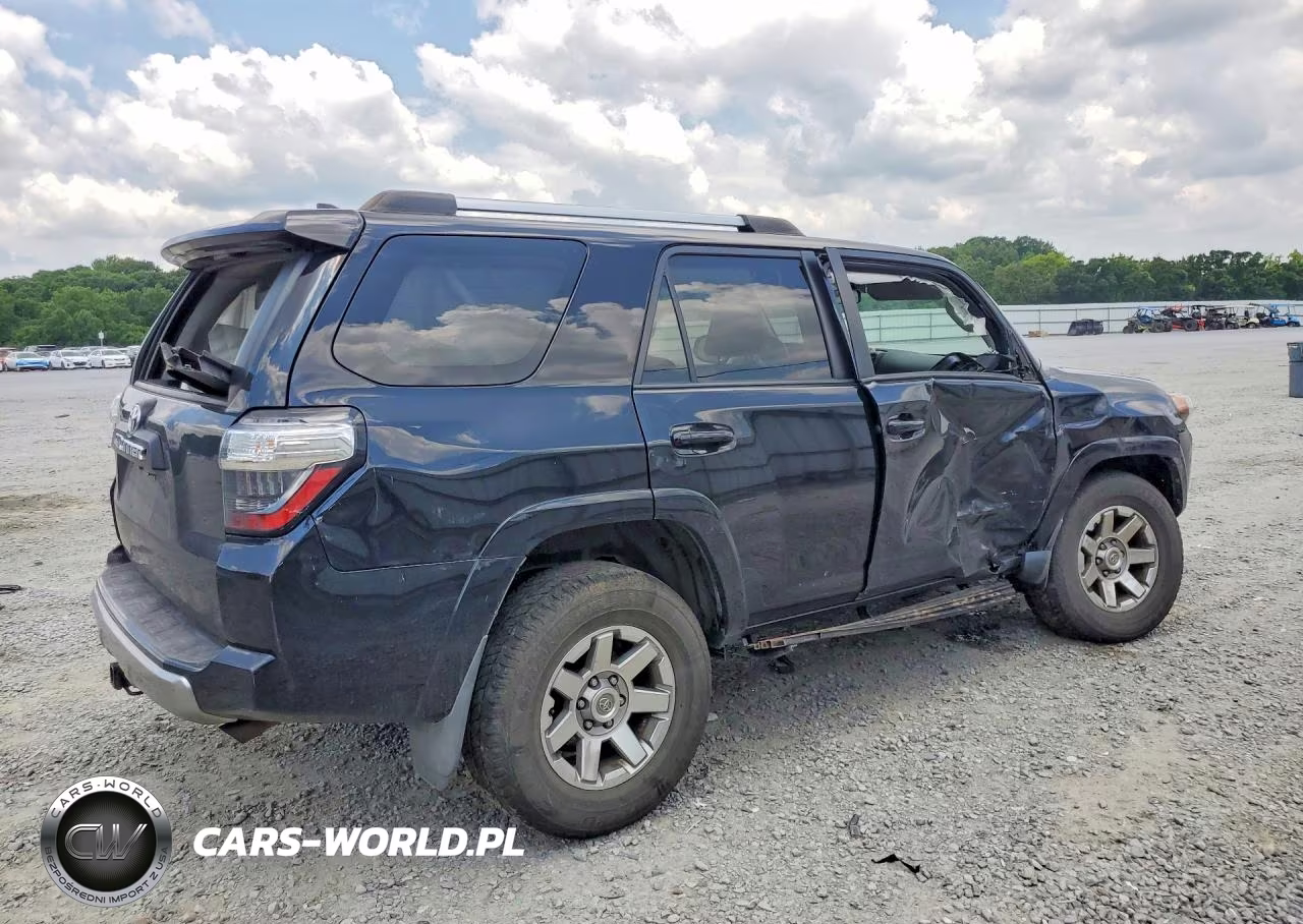 2016 Toyota 4Runner Trail VIN:JTEBU5JR0G5386001 - 3