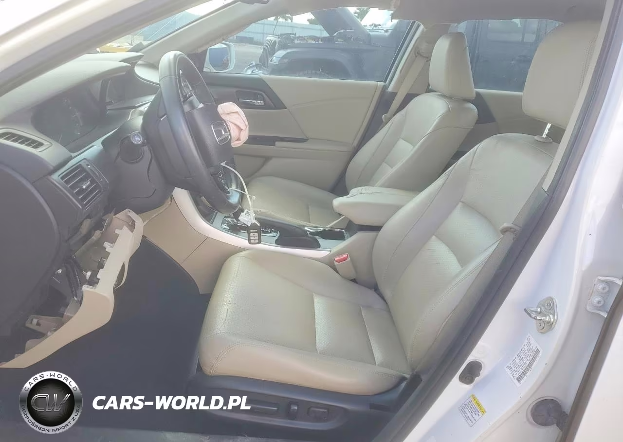 2015 Honda Accord Touring Hybrid VIN:1HGCR6F79FA013974 - 7