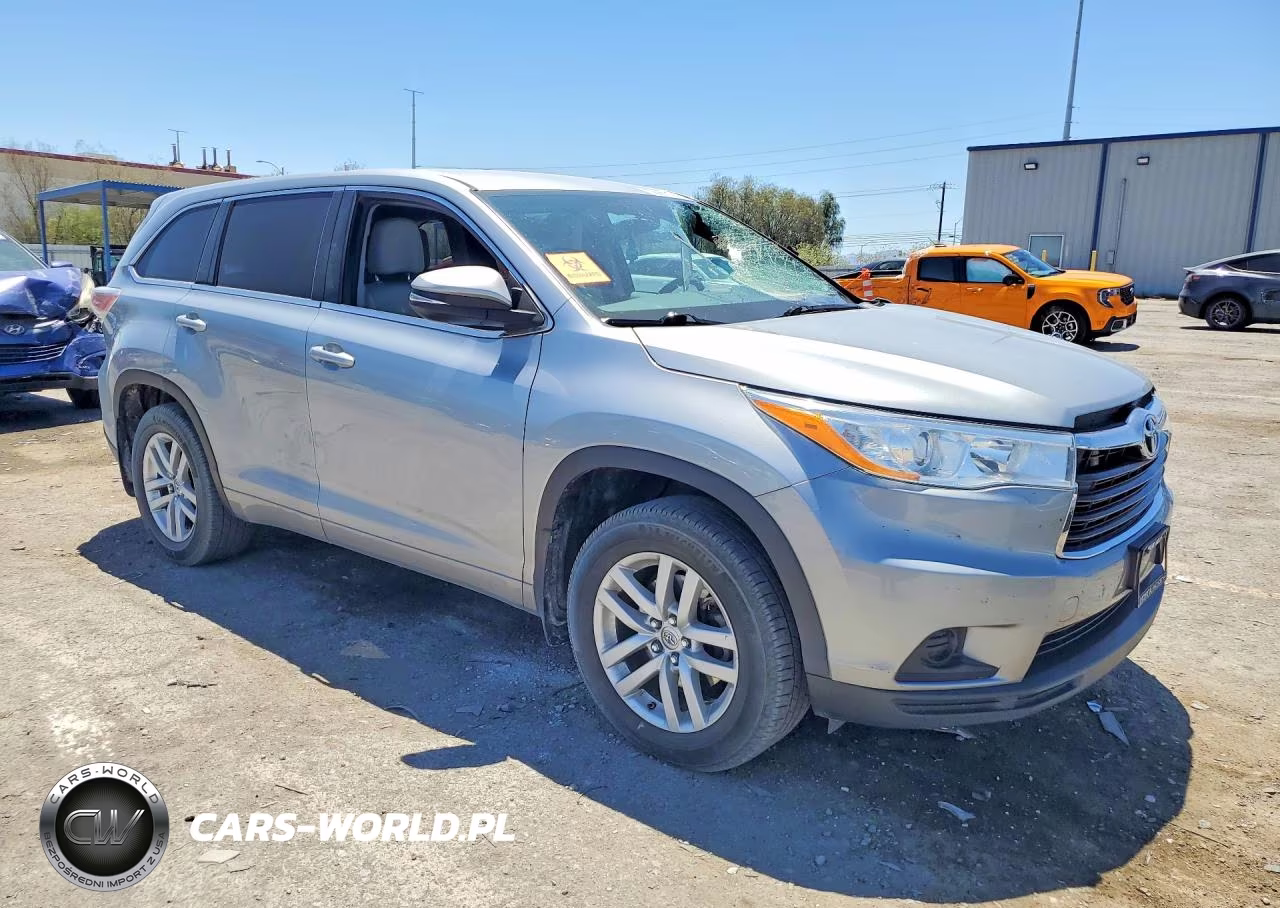 2014 Toyota Highlander Le VIN:5TDBKRFHXES022449 - 4