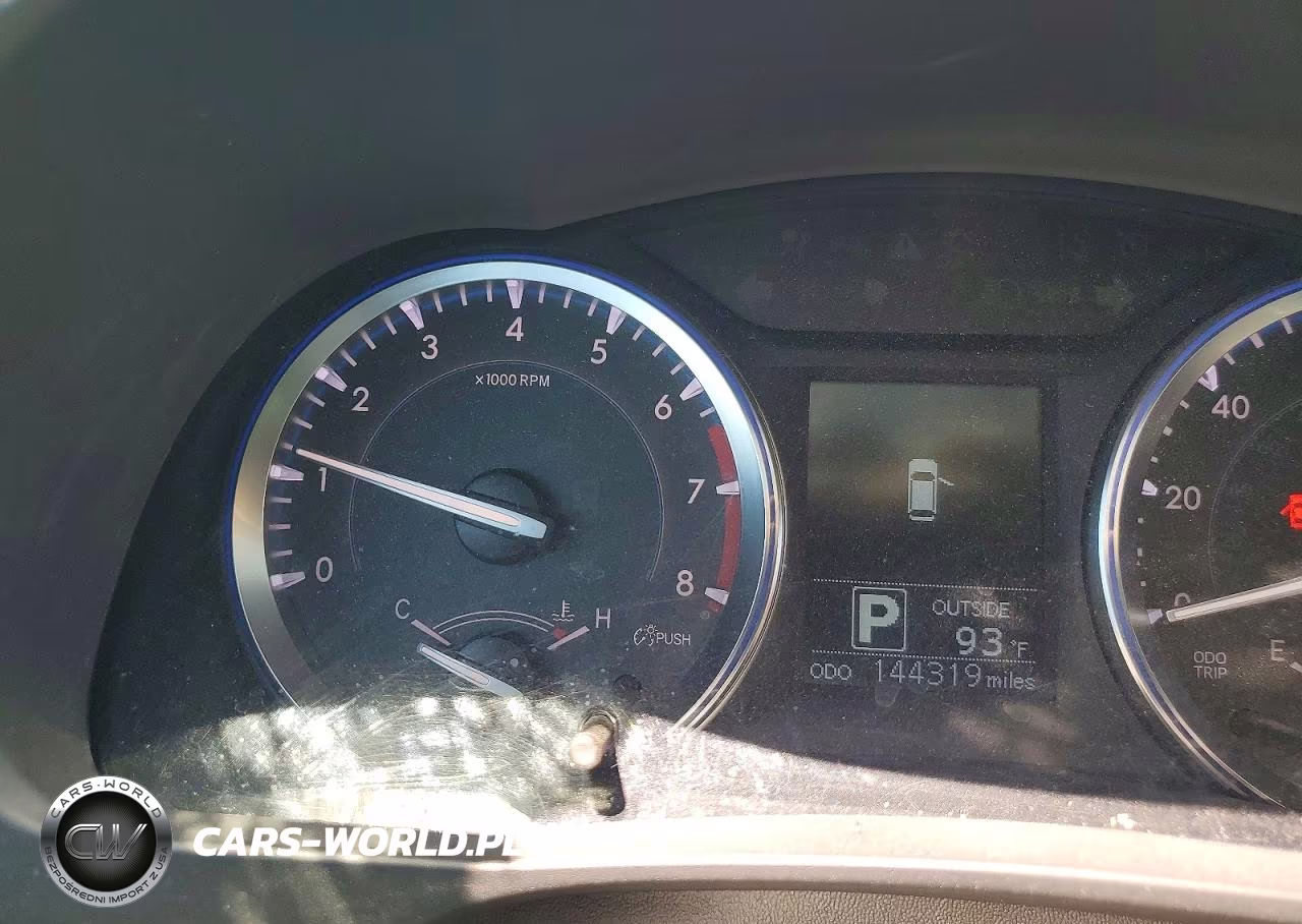 2014 Toyota Highlander Le VIN:5TDBKRFHXES022449 - 9