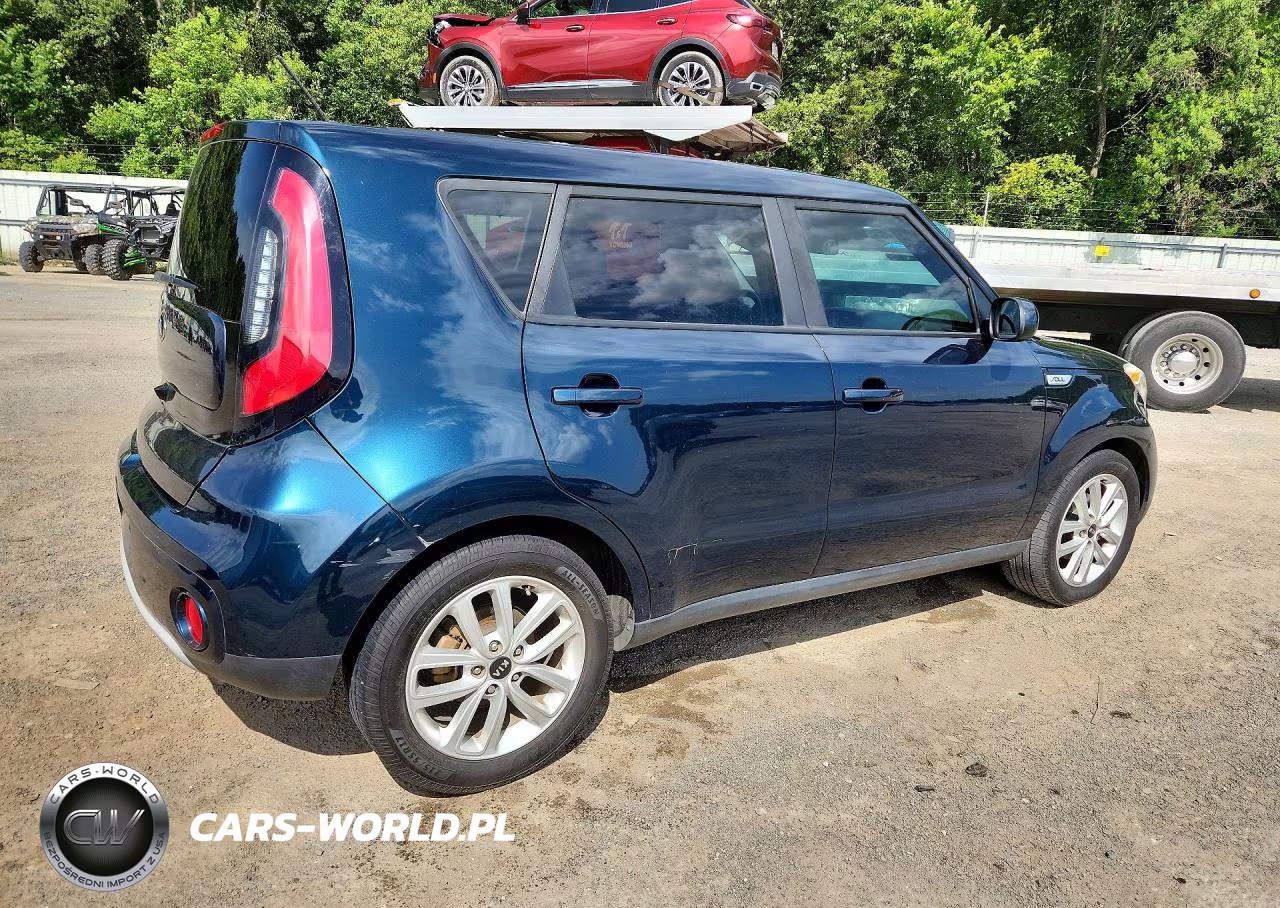 2019 Kia Soul + VIN:KNDJP3A50K7677152 - 3