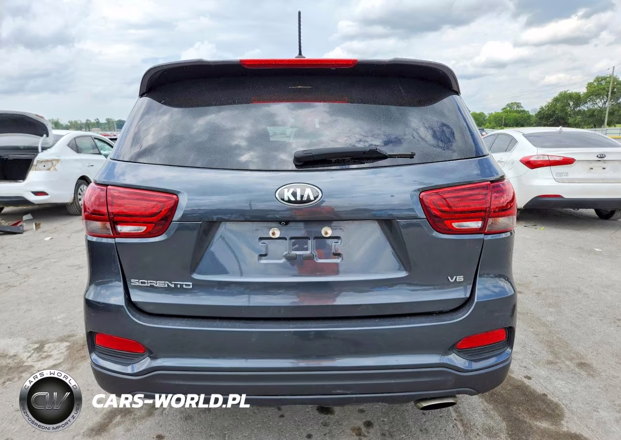 2020 Kia Sorento S VIN:5XYPG4A5XLG621563 - 6