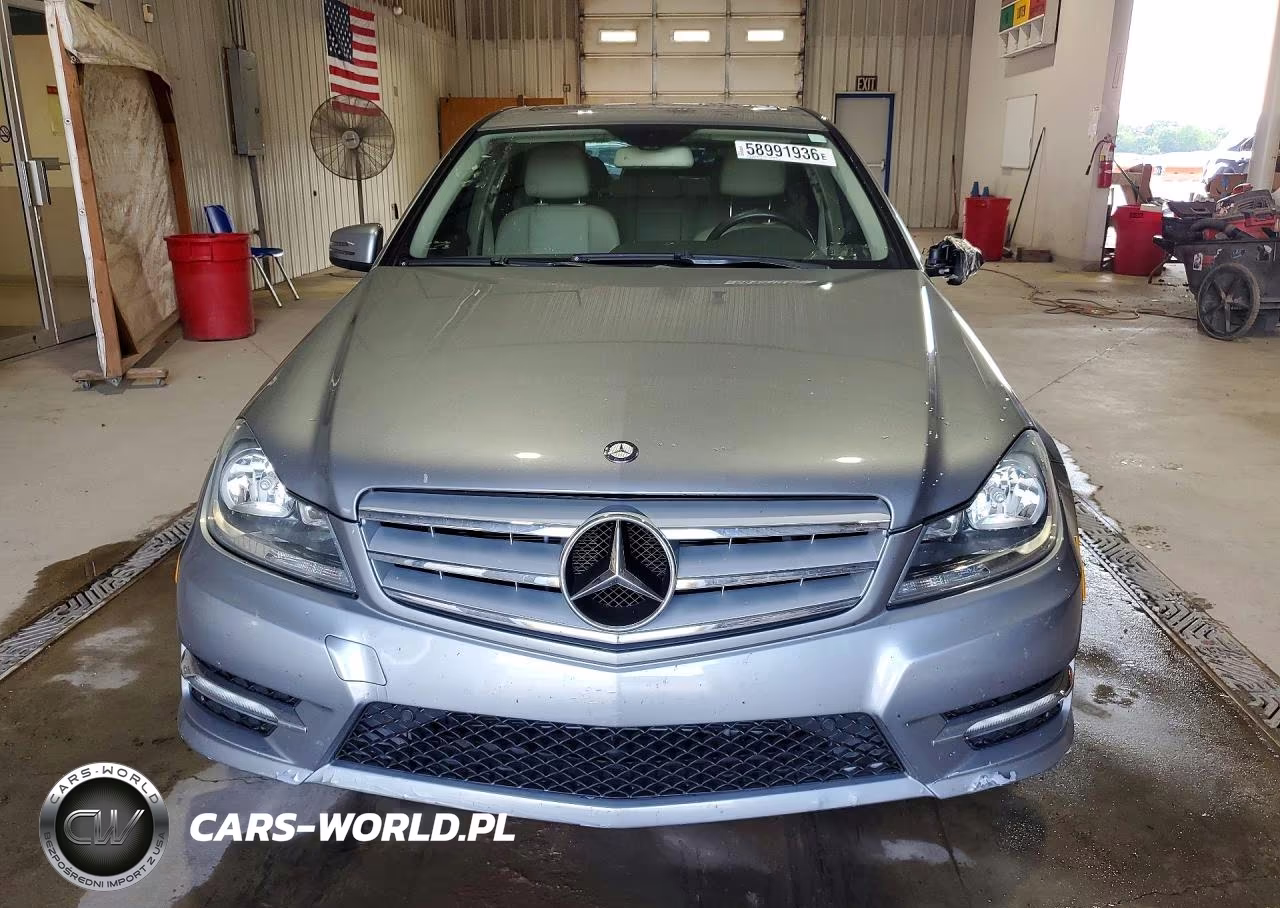 2012 Mercedes-Benz C 300 4Matic VIN:WDDGF8BB8CR231793 - 5