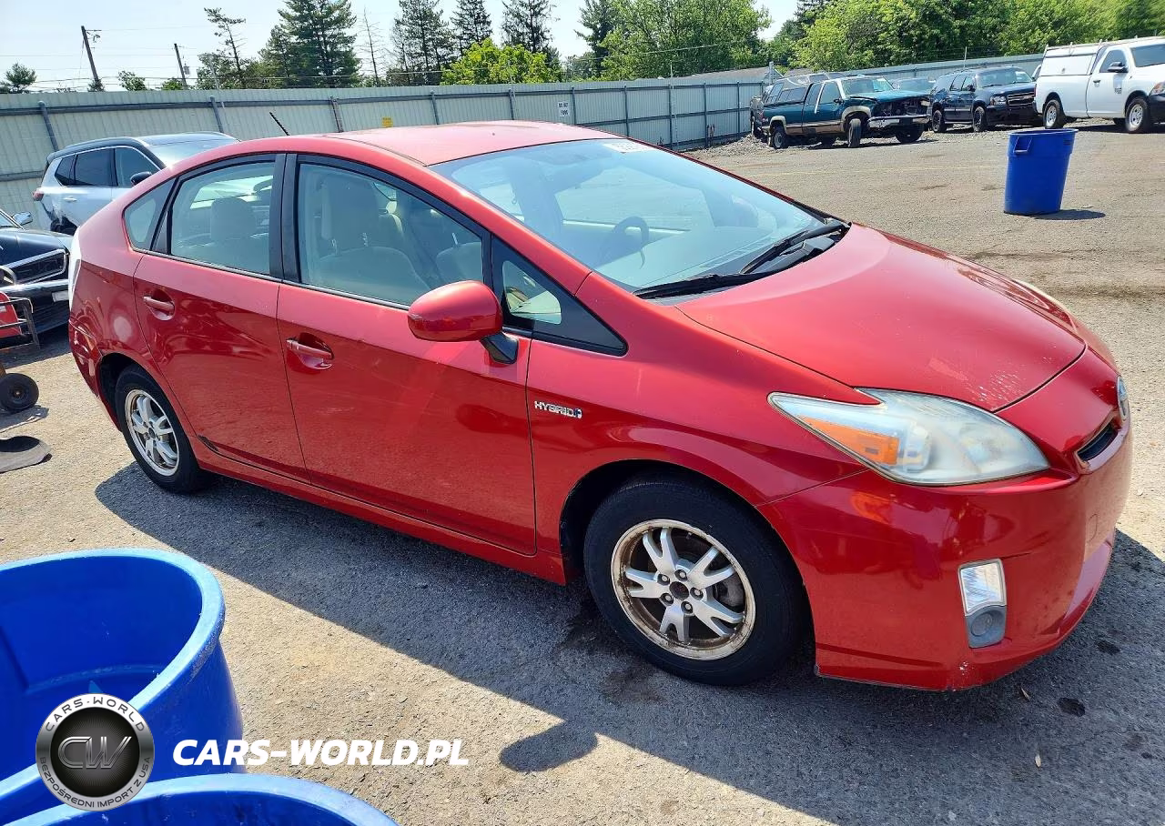 2011 Toyota Prius Two VIN:JTDKN3DU0B1371732 - 4