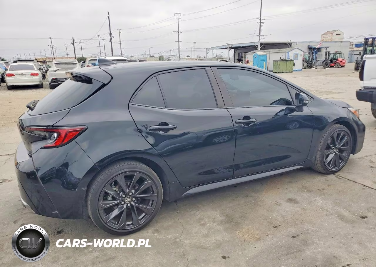 2023 Toyota Corolla Xse VIN:JTNC4MBEXP3196552 - 3