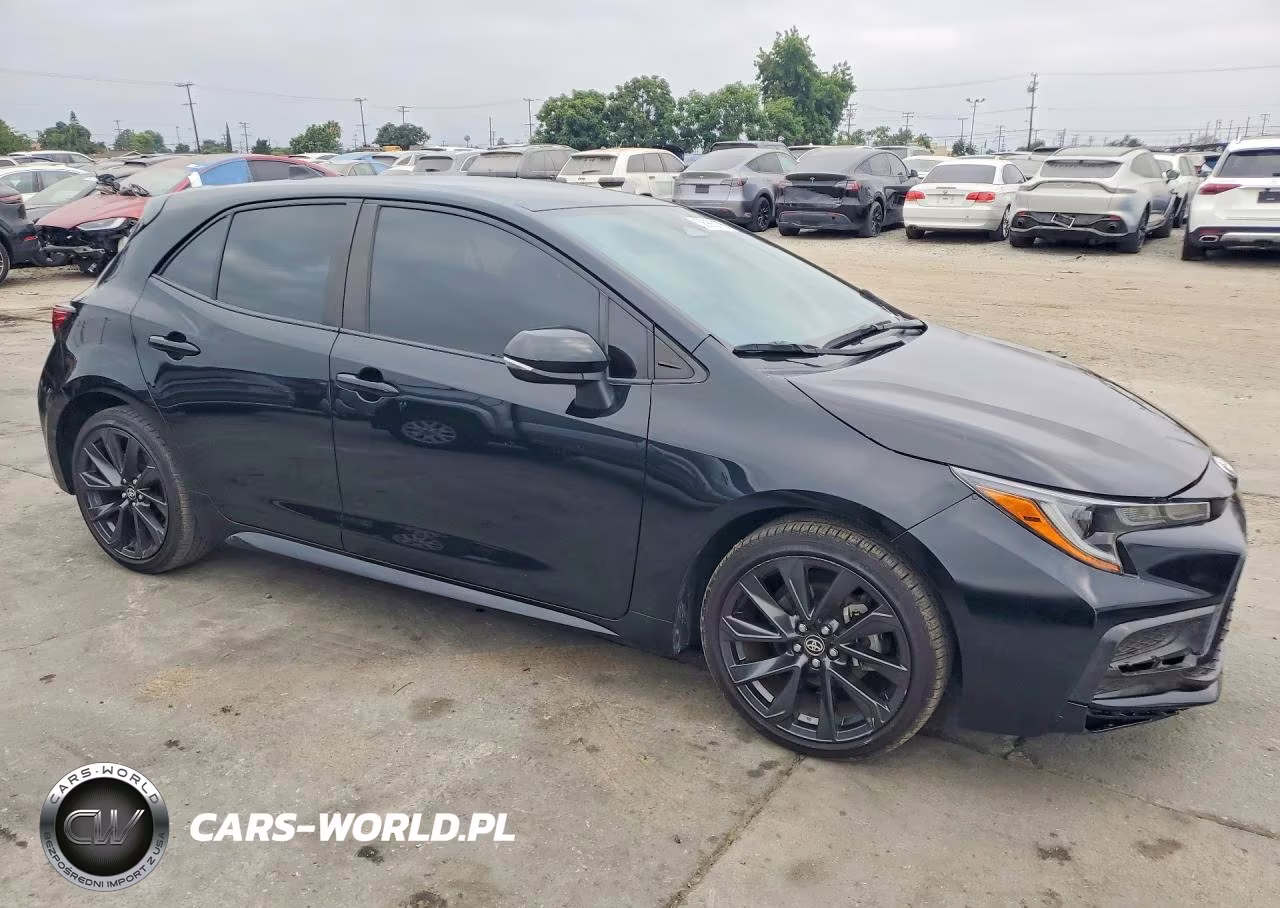 2023 Toyota Corolla Xse VIN:JTNC4MBEXP3196552 - 4