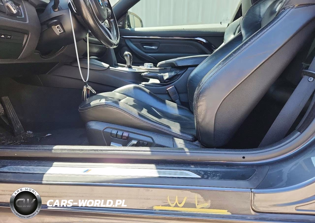 2016 BMW M4 VIN:WBS3R9C55GK336510 - 12
