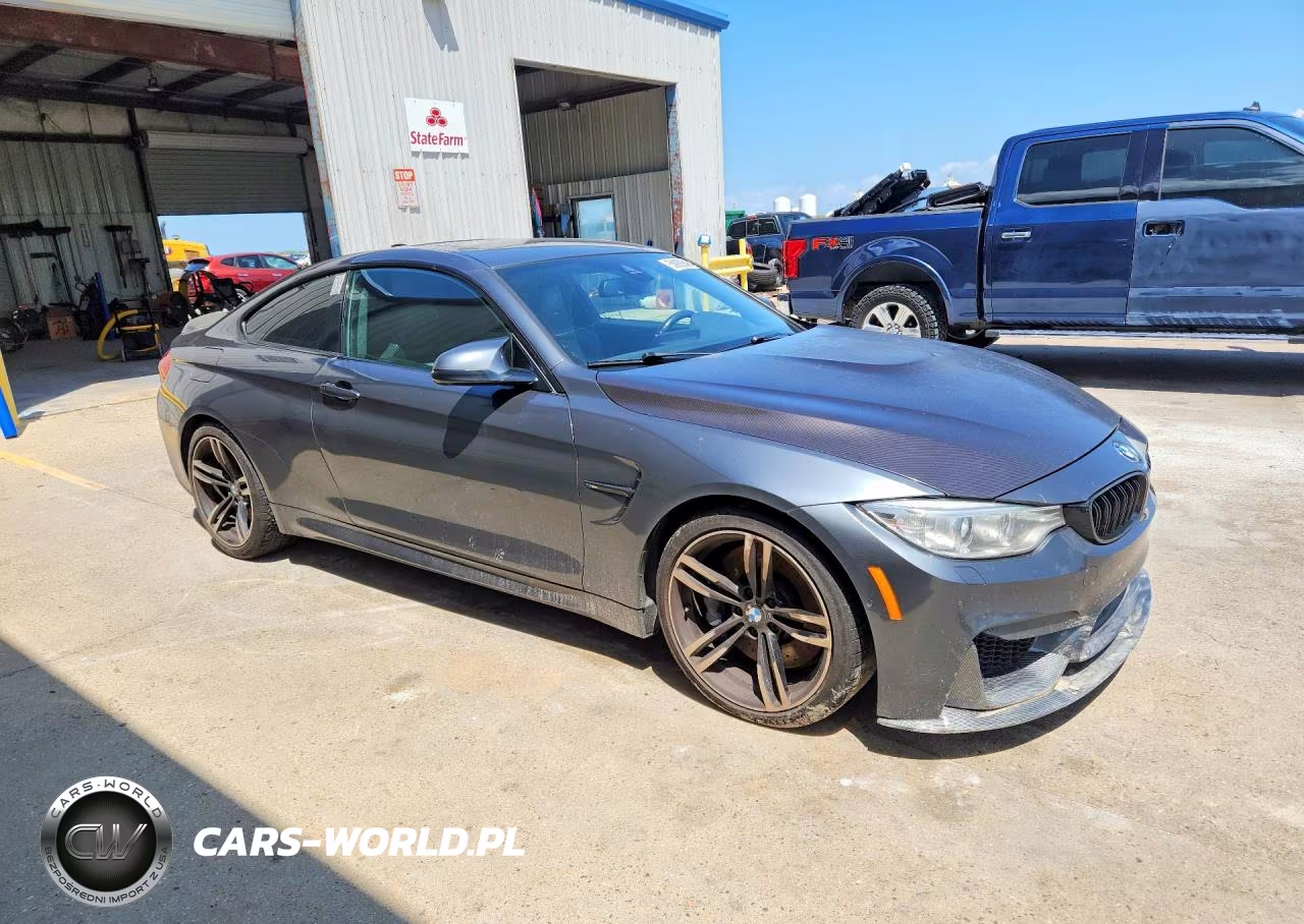 2016 BMW M4 VIN:WBS3R9C55GK336510 - 4