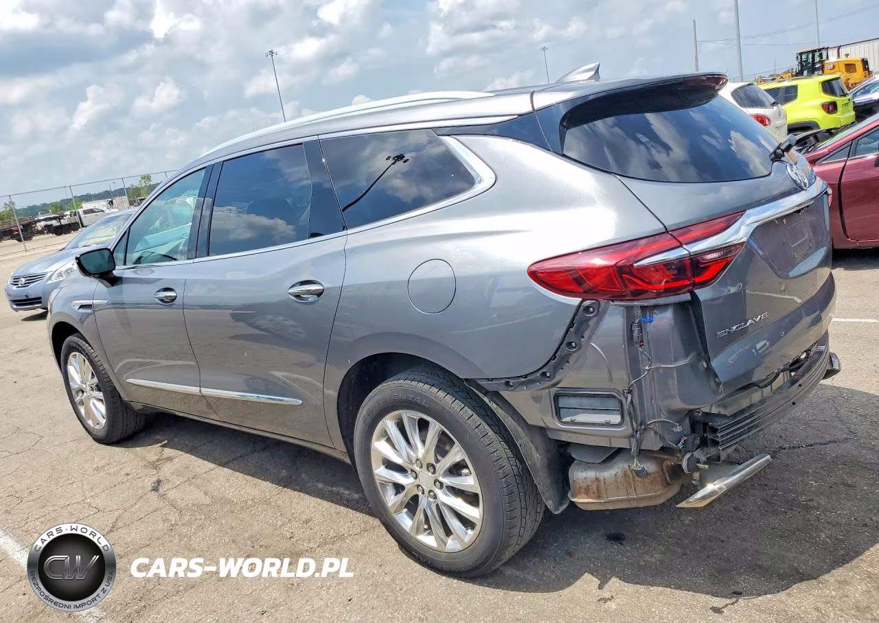 2021 Buick Enclave Essence VIN:5GAERBKWXMJ134637 - 2