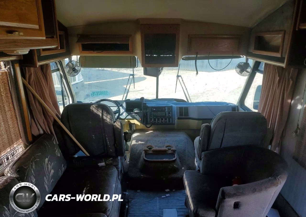 1992 Chevrolet P30 VIN:1GBKP37N0N3308481 - 5