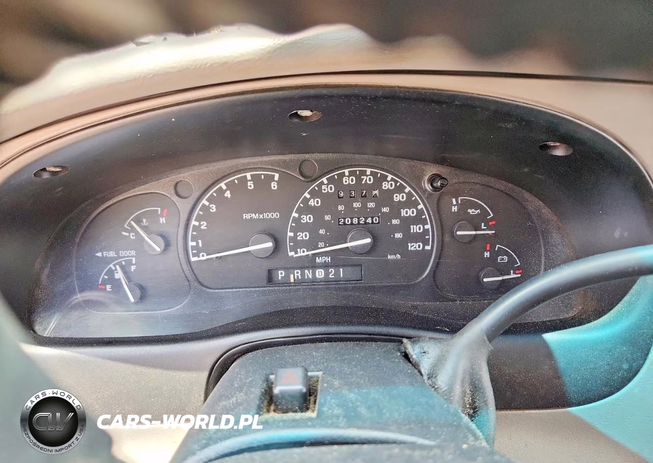 1999 Ford Explorer VIN:1FMZU32P6XZB76835 - 9
