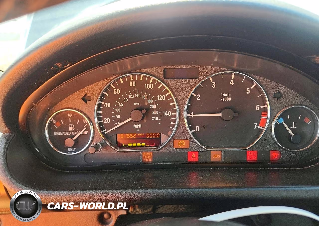 2000 BMW Z3 2.3 VIN:4USCH9341YLG04933 - 9